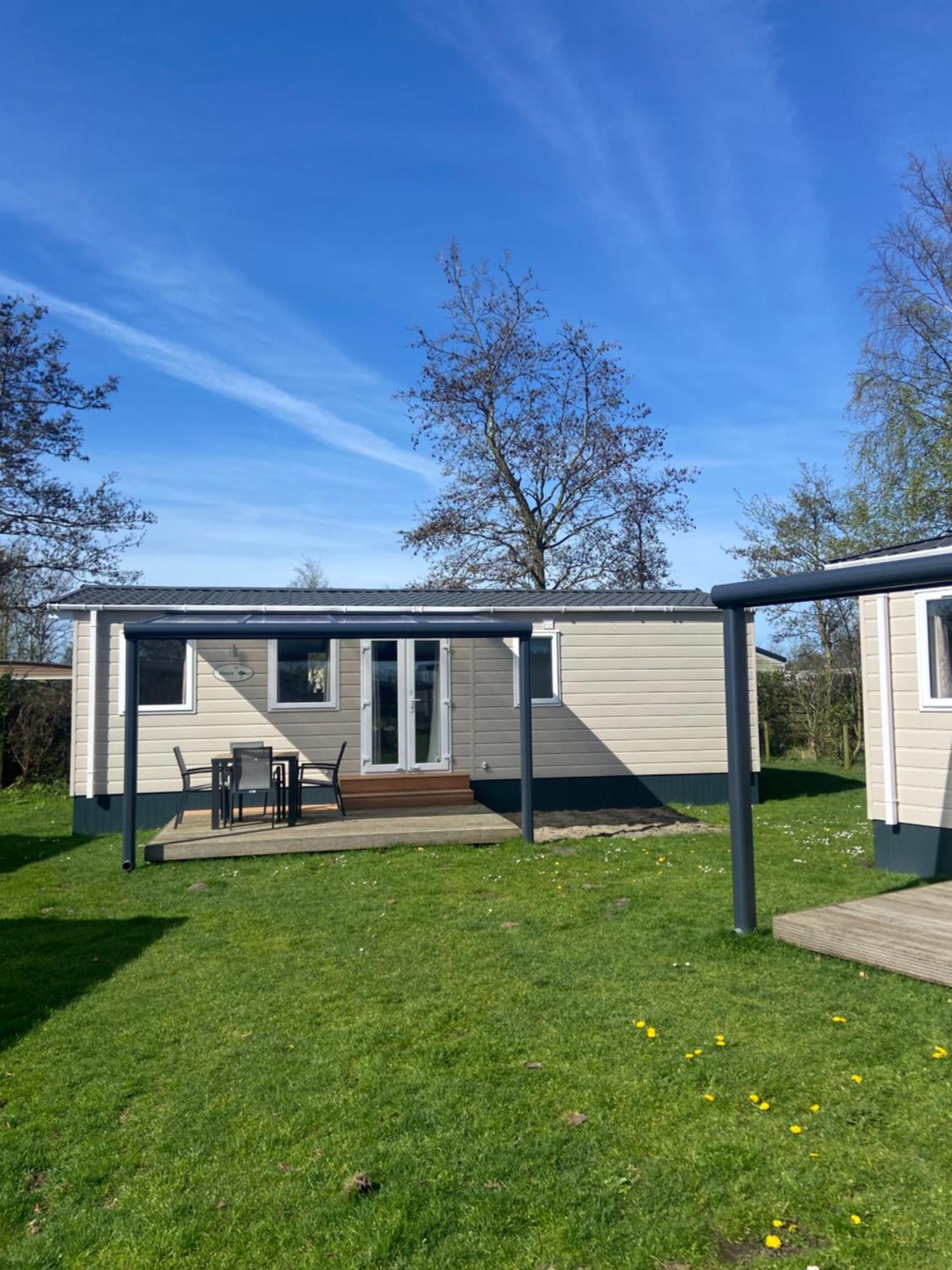 Camping De Duinhoeve Chalet Vogel Not For Companies Nieuw-Haamstede Exterior foto
